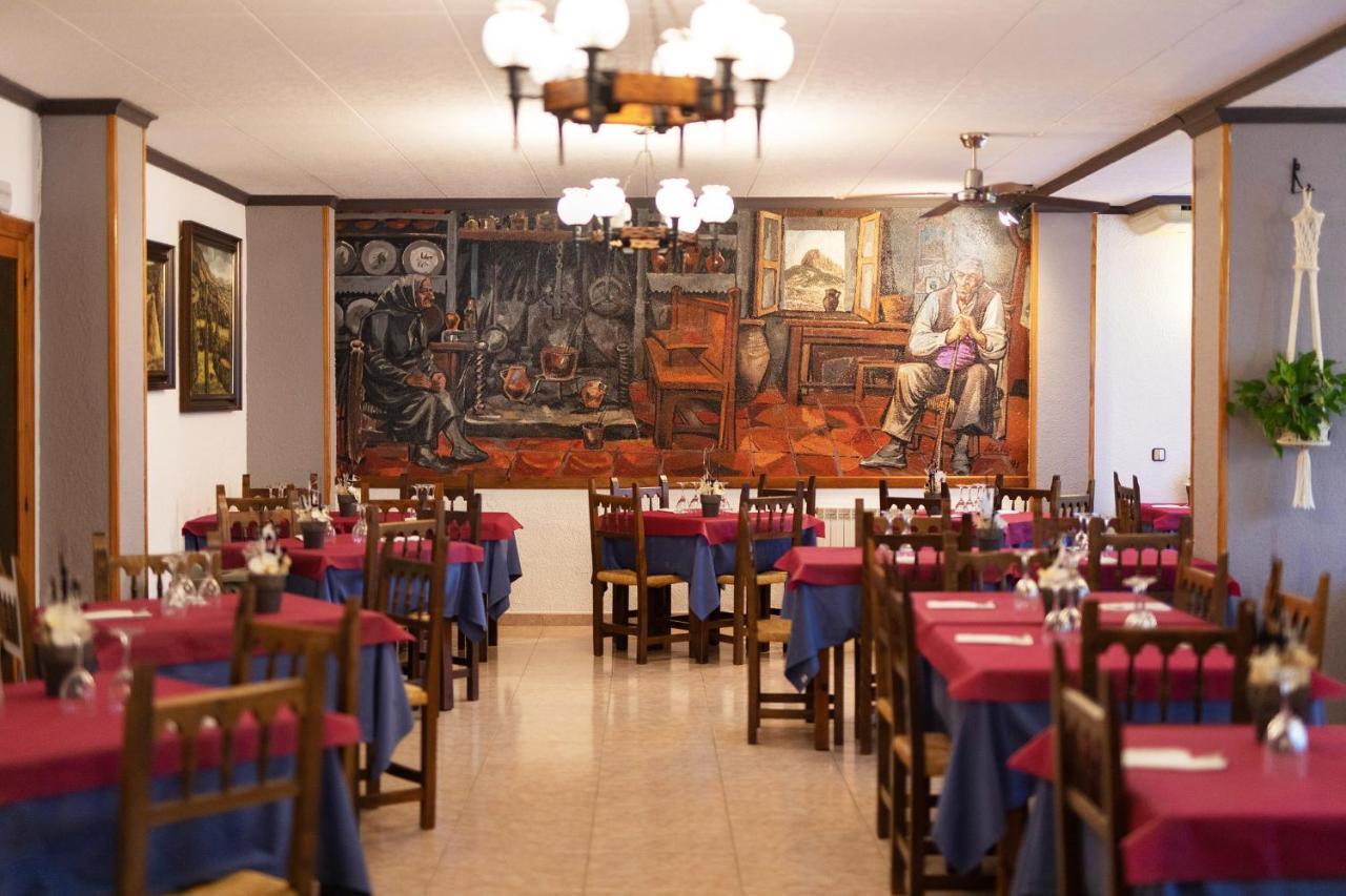 Hotel Cinca Ескалона Екстер'єр фото