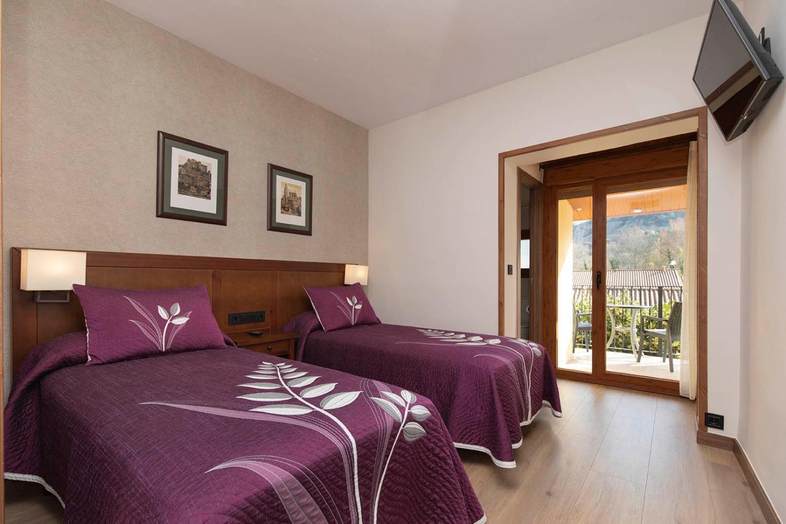 Hotel Cinca Ескалона Екстер'єр фото